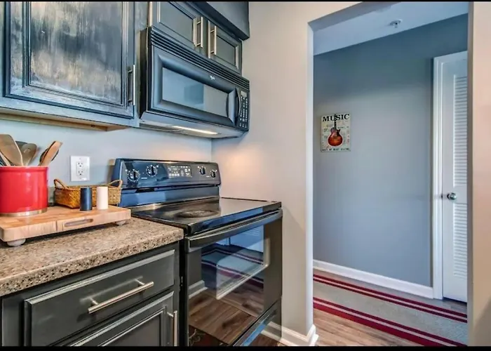 Downtown Nashville Riverfront Unit 820